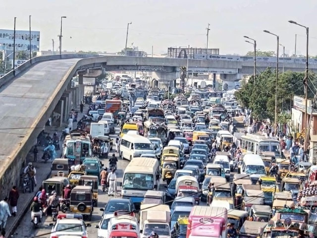 卡拉奇的主要道路因游行而关闭